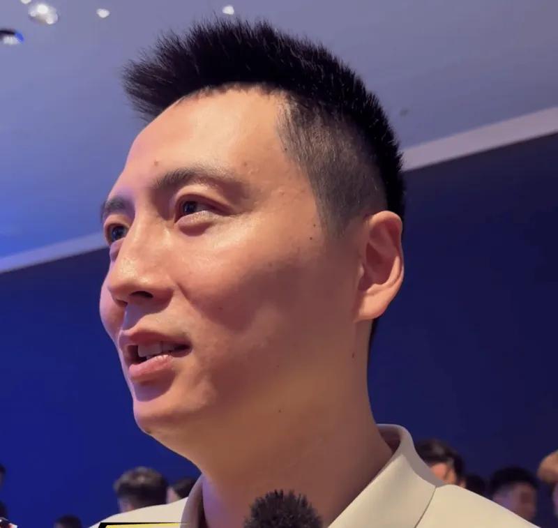 必一运动展示图片