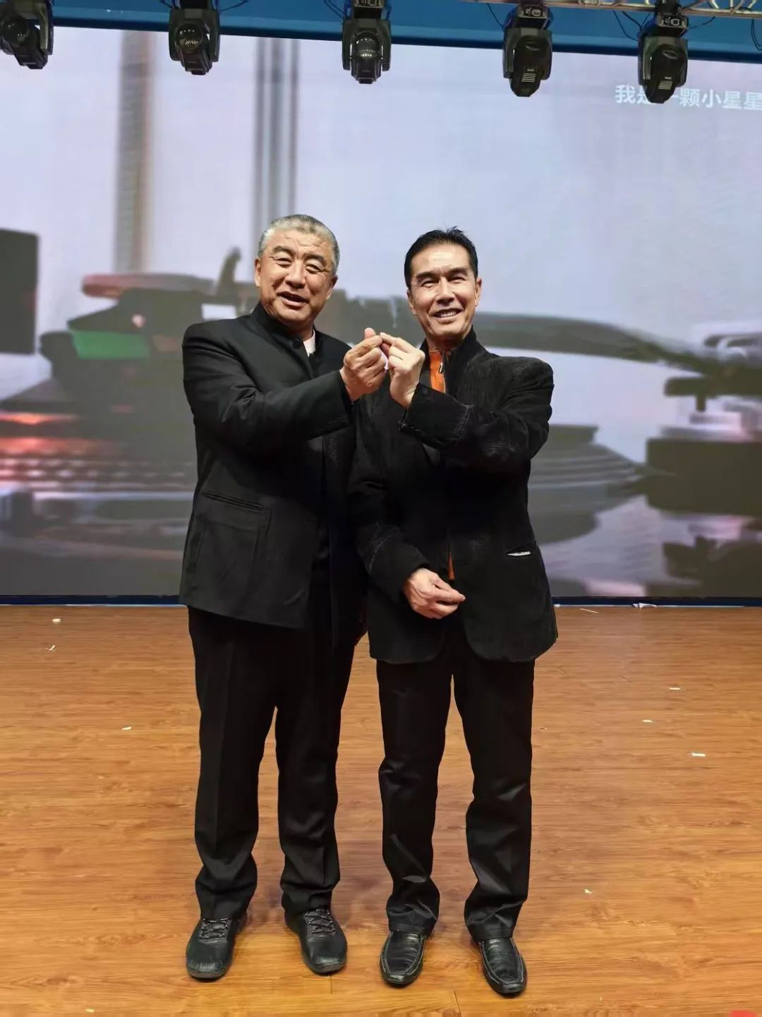 B—sports官网展示图片
